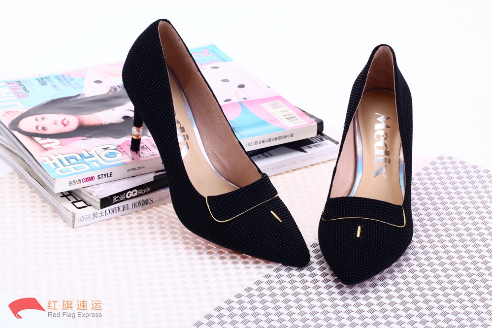 16395581249183.jpg 攝圖網(wǎng)_500766859_高跟鞋(企業(yè)商用)_副本.jpg