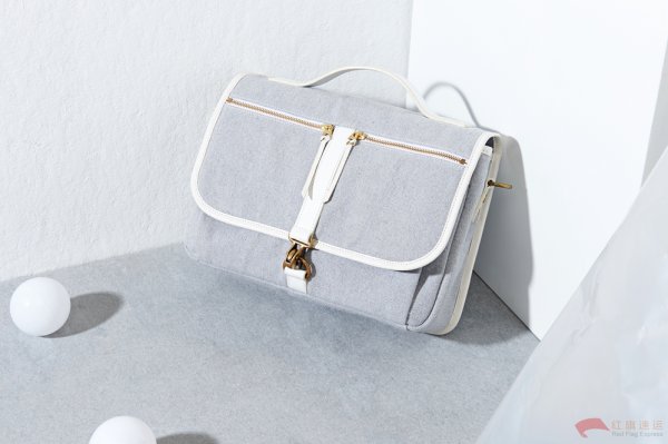 英國(guó)代購(gòu)奢侈品如何轉(zhuǎn)運(yùn)中國(guó)