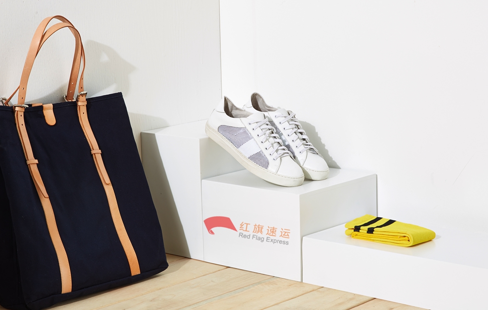 16572490682458.jpg 攝圖網_500512259_配飾鞋包靜物(企業商用)_副本.jpg